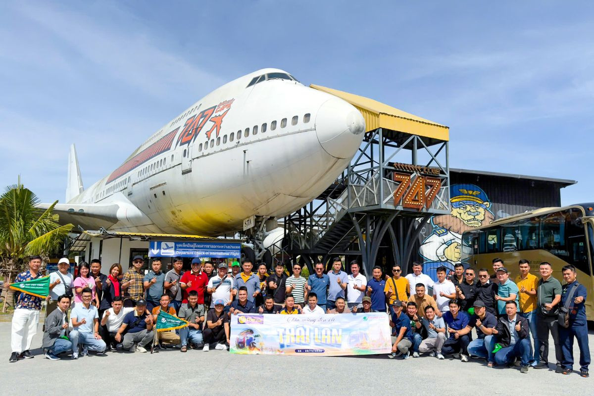 Thợ Điện Máy Xanh tham gia tour Thái Lan - Ảnh 1 Thợ Điện Máy Xanh tham gia tour Thái Lan - Ảnh 1