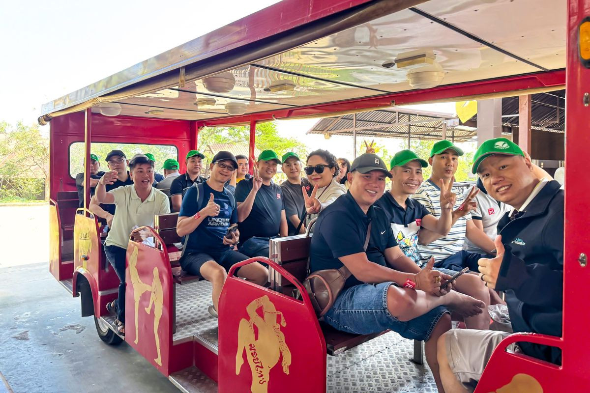 Thợ Điện Máy Xanh tham gia tour Thái Lan - Ảnh 8 Thợ Điện Máy Xanh tham gia tour Thái Lan - Ảnh 8