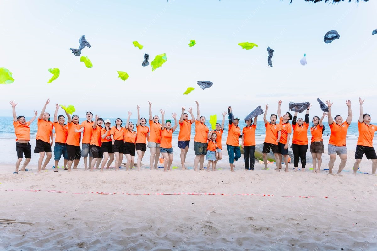 Bệnh viện Đại Học Y Dược TP. Hồ Chí Minh tổ chức Team Building và Gala Dinner tại Phan Thiết - Ảnh 4