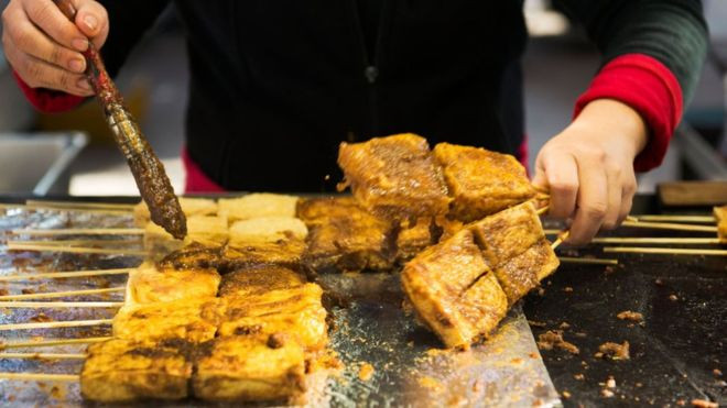 Trải nghiệm món đậu hủ thối – Món ăn không được bỏ lỡ khi du lịch Đài Loan - ảnh 3