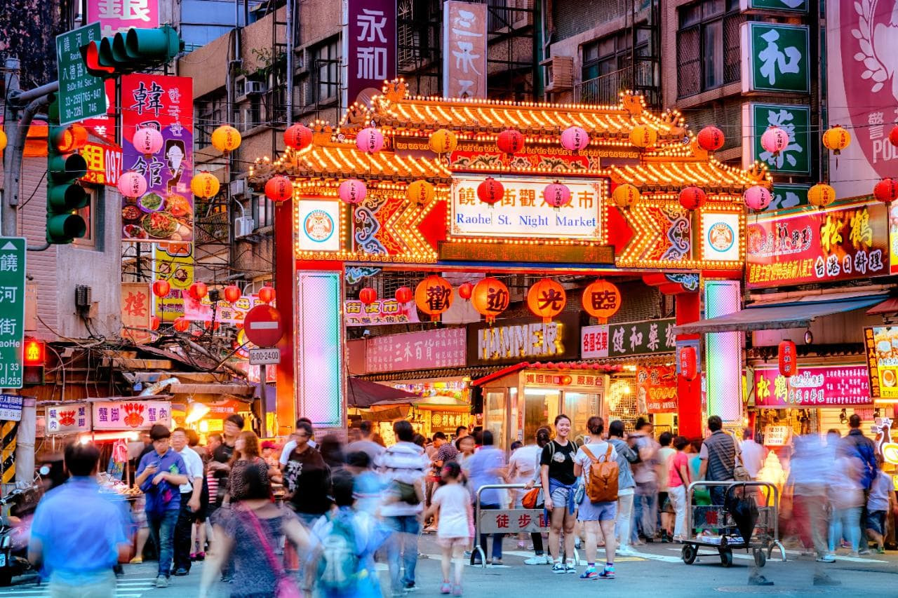 Chợ đêm Phụng Giáp – khu chợ nổi tiếng nhất Đài Loan