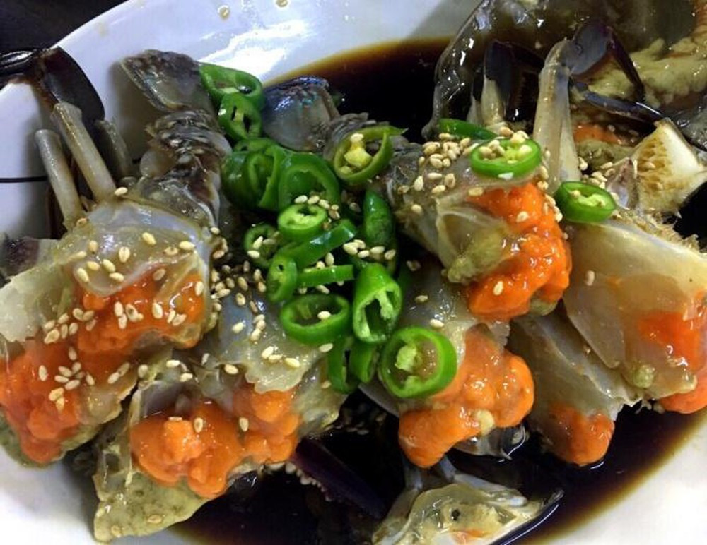 Cua sống ngâm tương – Món ăn yêu thích của người Hàn nhưng khiến du khách “sợ hãi”