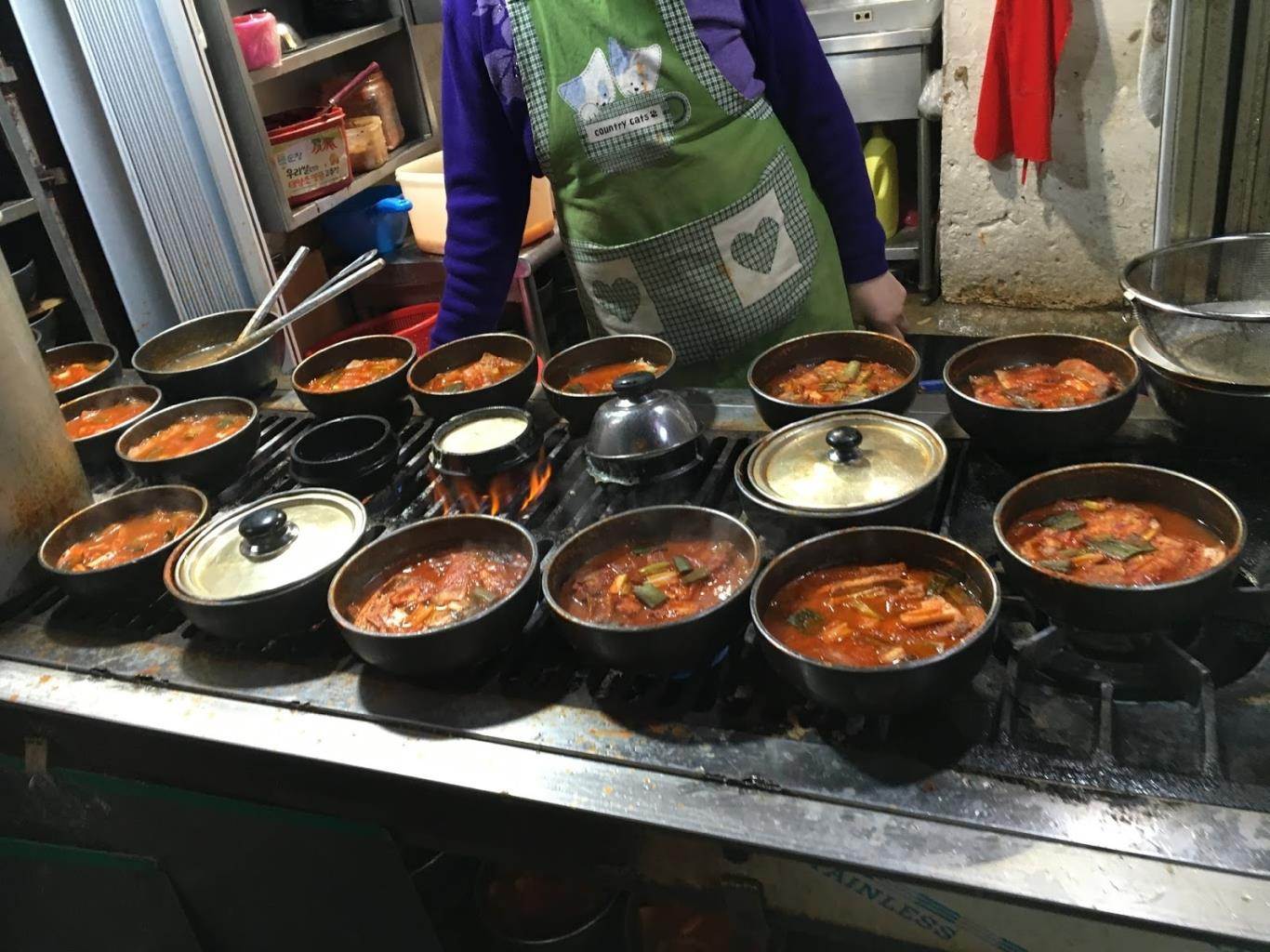 6 khu phố ẩm thực đêm không thể bỏ qua tại Seoul - Ảnh 5