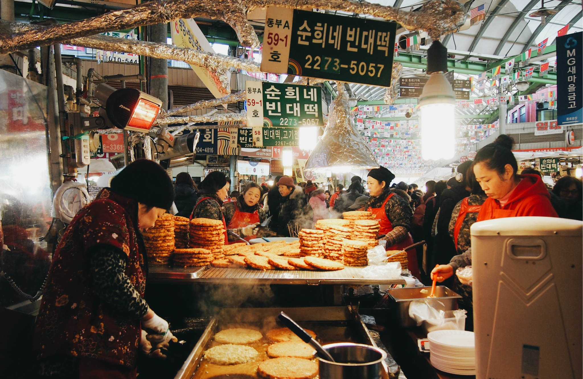 6 khu phố ẩm thực đêm không thể bỏ qua tại Seoul - Ảnh 6