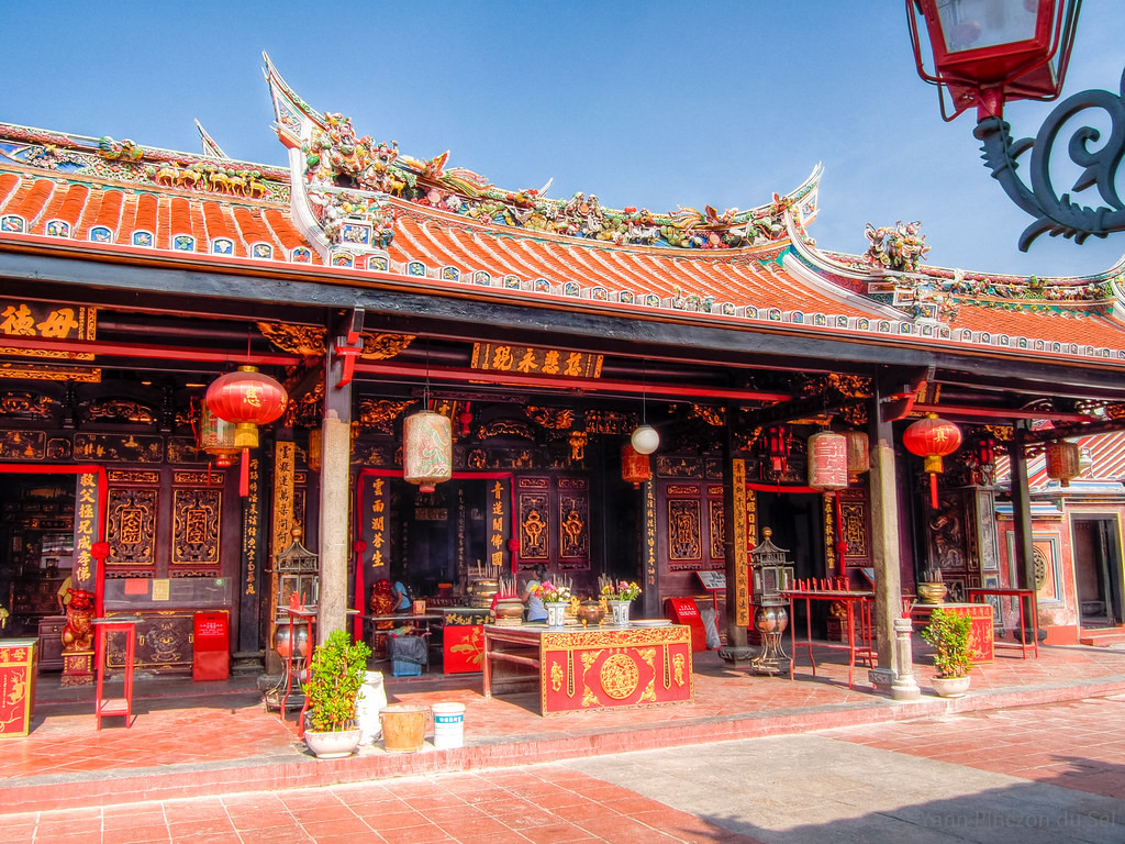 Khám phá đền cổ Cheng Hoon Teng