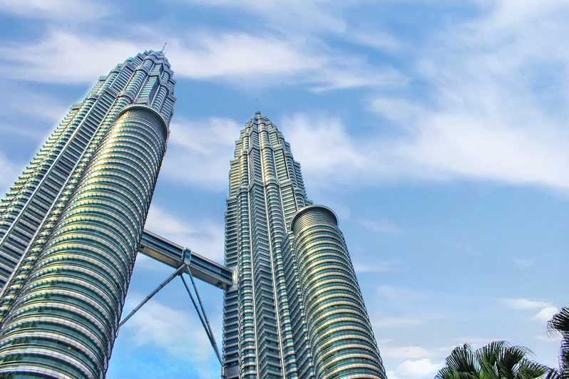 Chiêm ngưỡng tháp đôi Petronas – Niềm kiêu hãnh của đất nước Malaysia - ảnh 2