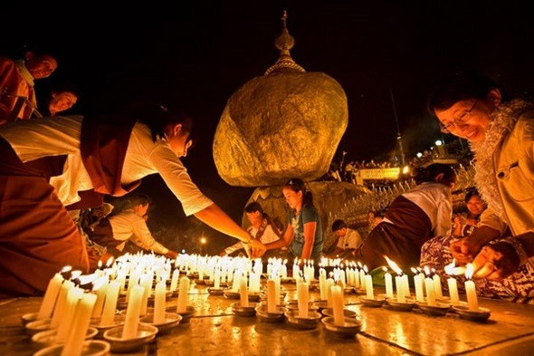 Du lịch Tết Myanmar, chiêm ngưỡng chùa Đá Vàng Kyaiktiyo lộng lẫy - ảnh 2