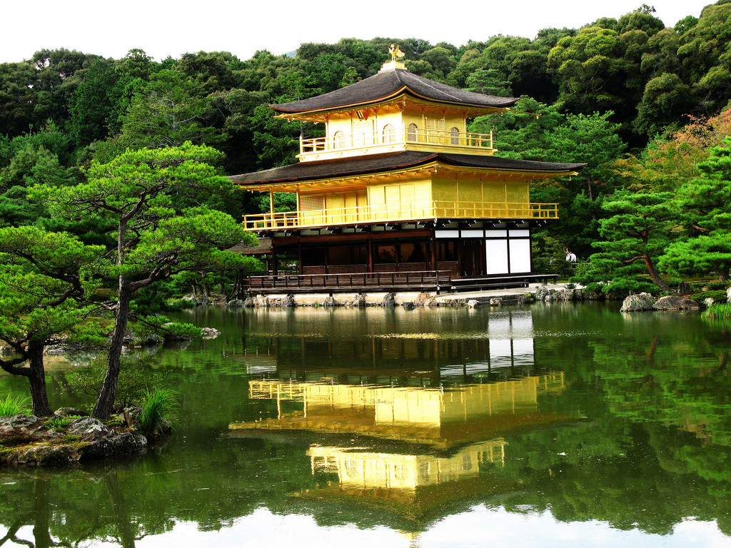 Độc đáo ngôi chùa vàng Kinkakuji qua bốn mùa ở Nhật Bản - ảnh 6