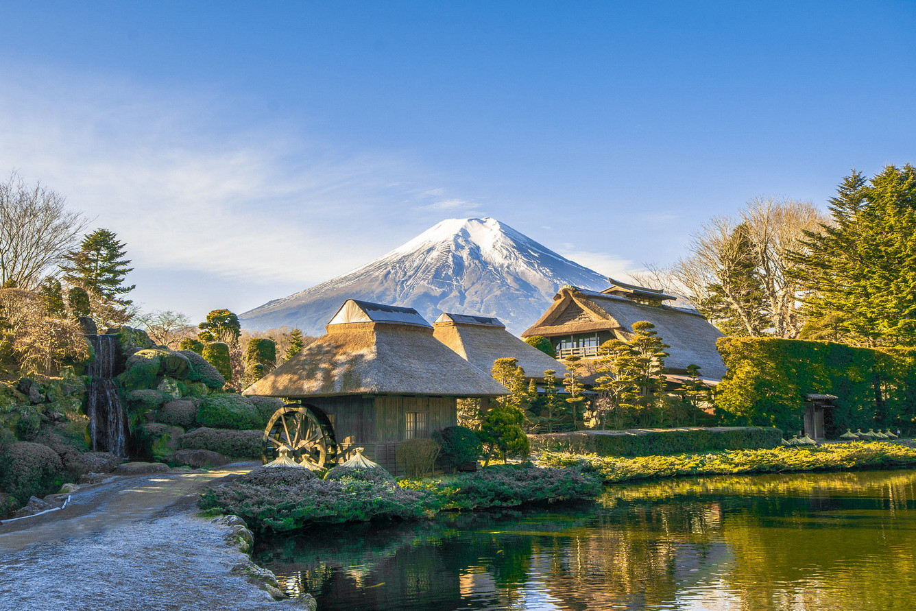 Khám phá làng cổ Oshino Hakkai dưới chân núi Phú Sĩ