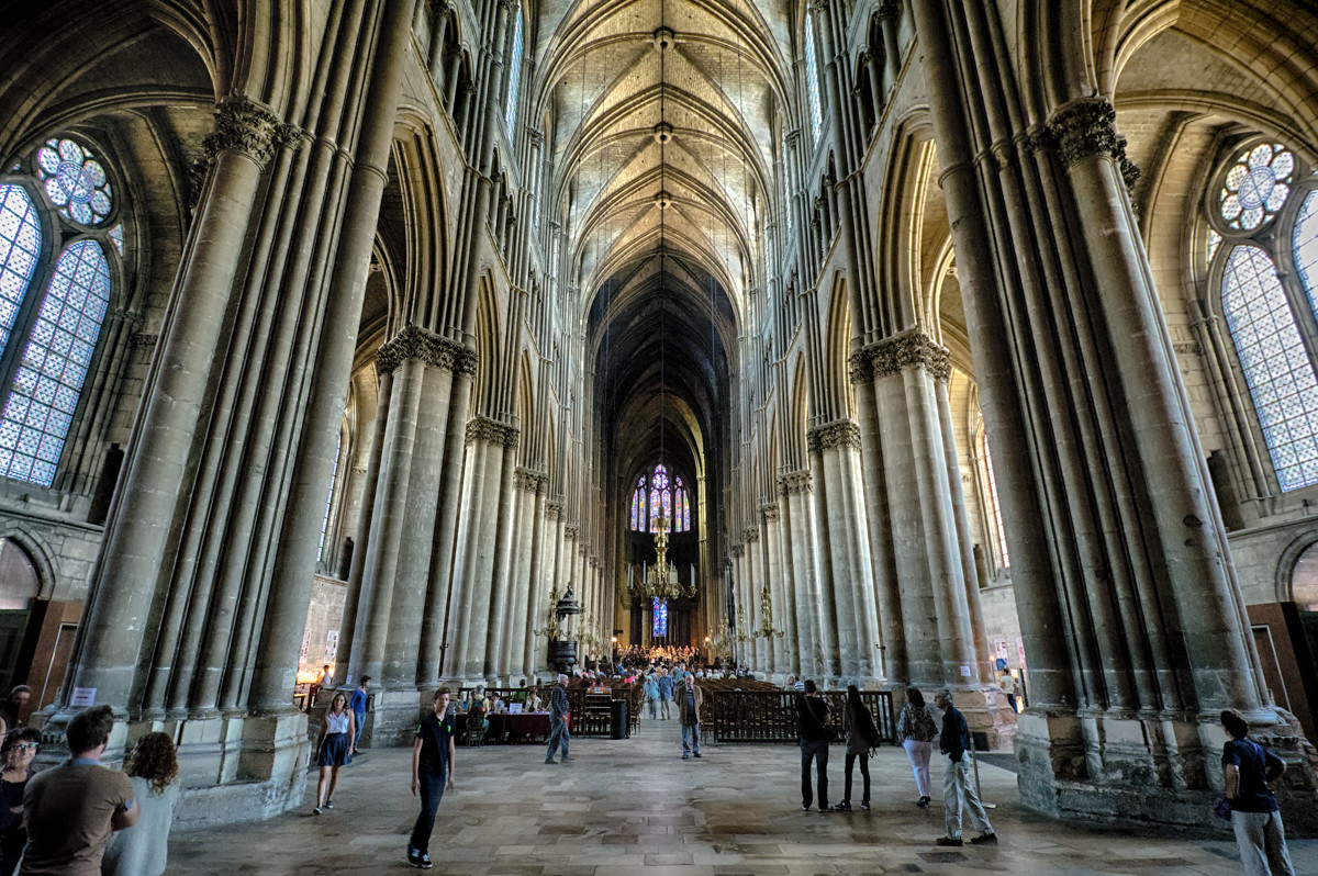 Khám phá nhà thờ Đức Bà Reims đẹp nhất nước Pháp - ảnh 5