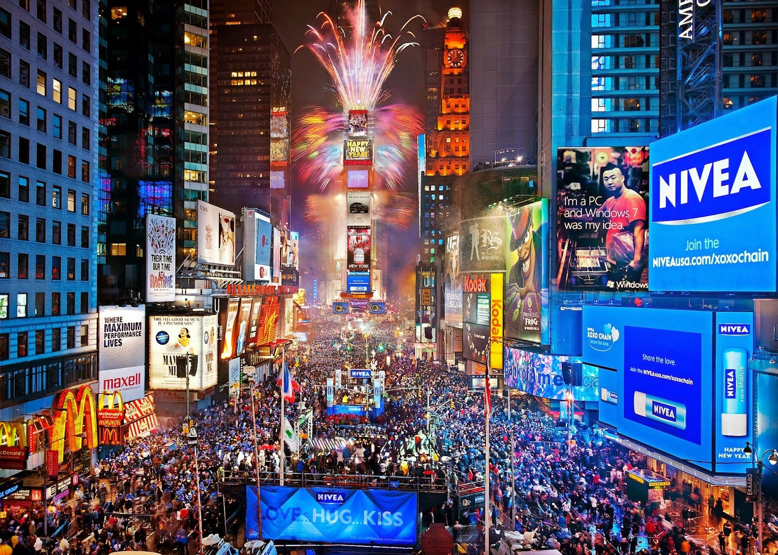 Tìm hiểu những điều hấp dẫn nào đang chờ bạn ở Times Square Quảng trường Thời đại - ảnh 4