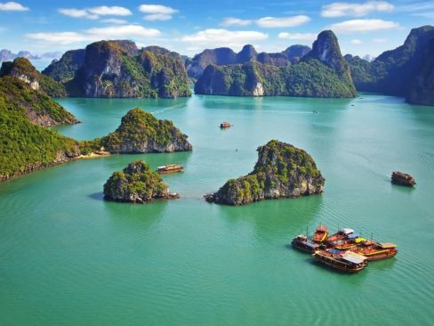 TP.HCM | VÂN ĐỒN | MÓNG CÁI | BIỂN TRÀ CỔ | KDL YÊN TỬ | VỊNH HẠ LONG