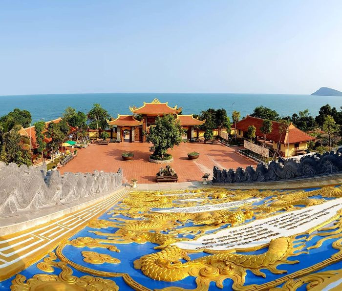 Check in 10 điểm đẹp nhất Phú Quốc - Thiền viện Trúc lâm Hộ quốc