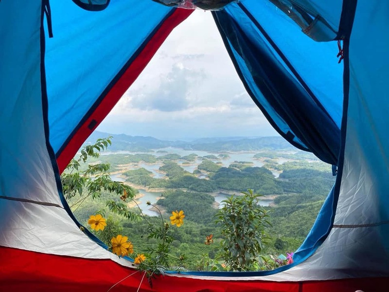 Cắm trại tại Hồ Tà Đùng