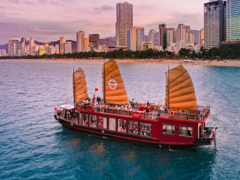 Nha Trang | Vinwonders |  Emperor Cruises 5* | Máy Bay