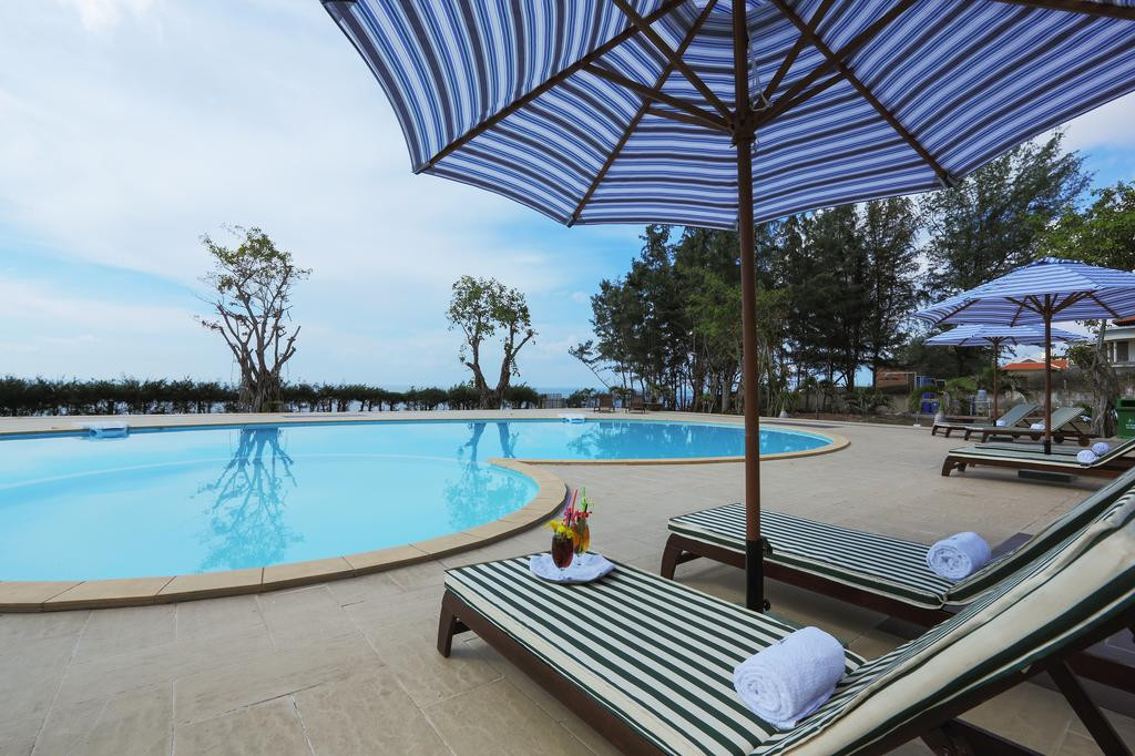 10 resort đáng đến nhất tại Phan Thiết mùa hè này - Sky Star Beach Resort