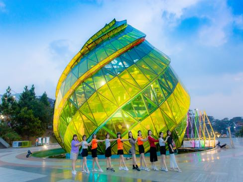 Tour Nha Trang - Đà Lạt: Vinwwonders | Vịnh San Hô | Quảng Trường Lâm Viên | KDL Lá Phong