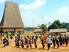 Tour Hà Nội | Tây Nguyên | Pleiku | KonTum