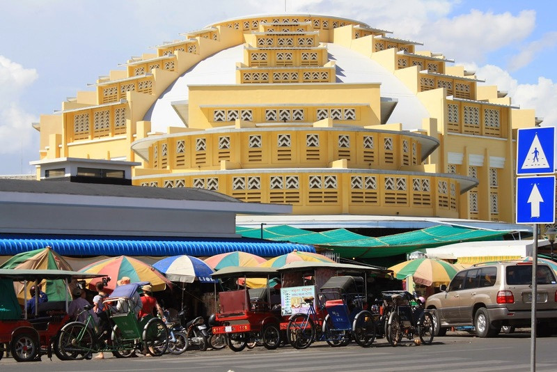 Khung cảnh tấp nập tại chợ