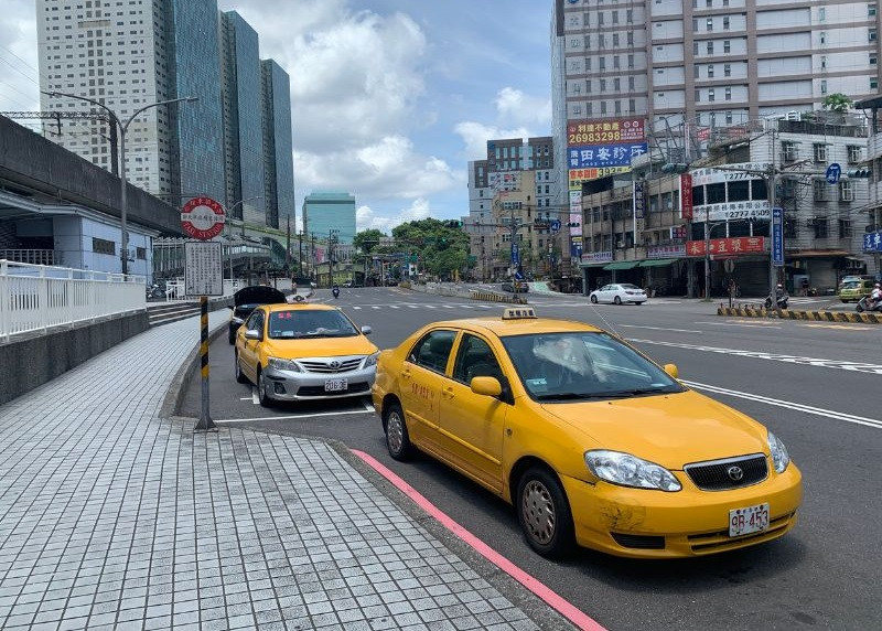 Bạn có thể đón taxi từ Đài Trung đến Nam Đầu