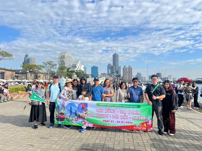 Đoàn khách du lịch Đài Loan