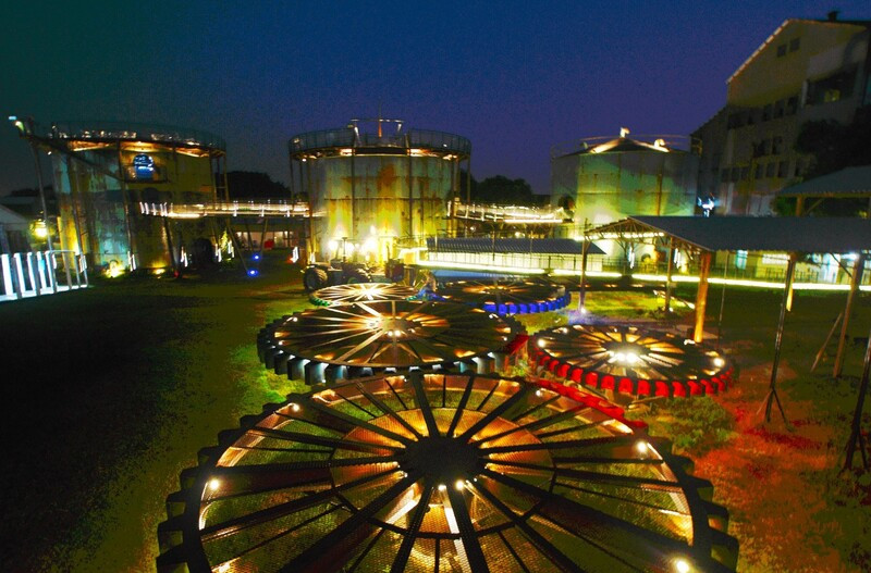 Quang cảnh Ten Drum về đêm Quang cảnh Ten Drum về đêm