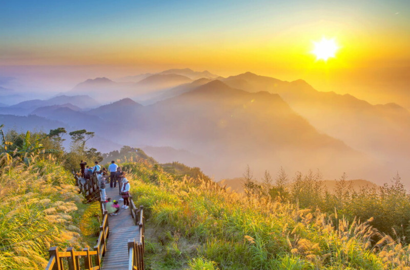 Núi A Lý Sơn vào mùa thu cùng cảnh đẹp bình minh