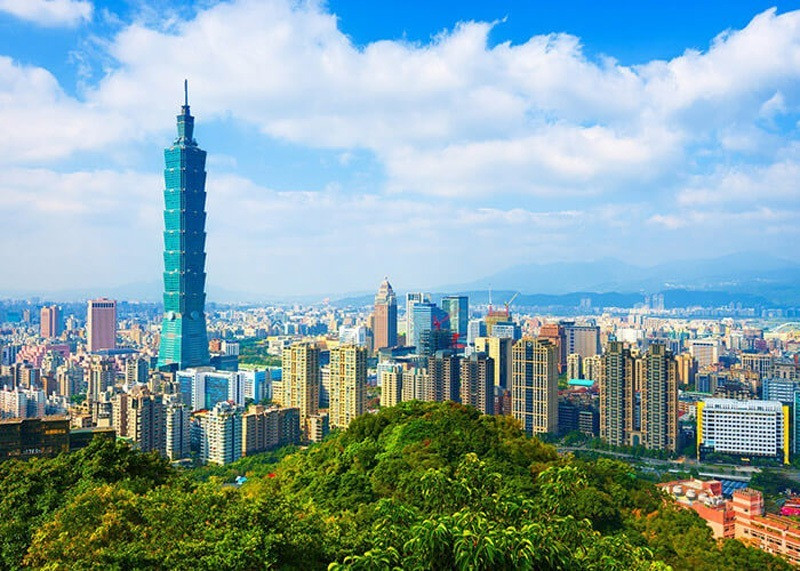 Tháp Taipei mang hình dáng một cây tre vươn thẳng lên bầu trời Đài Bắc 