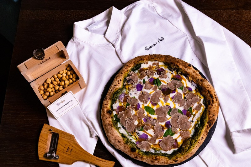 Pizza magnatum được sáng tạo bởi đầu bếp pizza hàng đầu thế giới