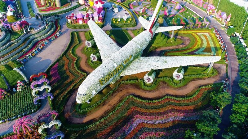 Emirates A380 tại Miracle Garden