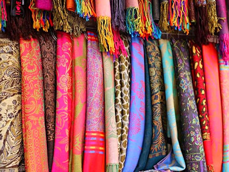 Khăn choàng Pashmina - món quà đậm phong cách Ả Rập