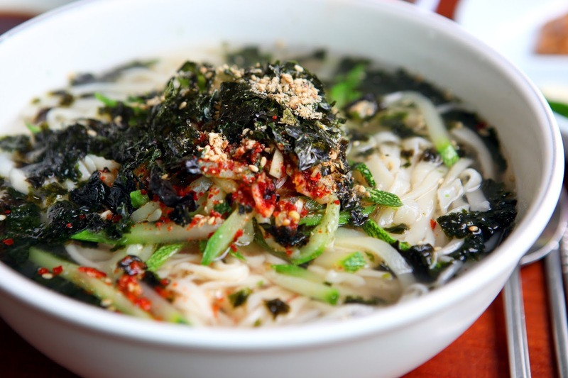 Mì Nureunguksu nổi tiếng của Daegu