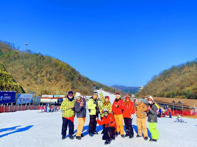 Trải nghiệm vui chơi tại khu trượt tuyết Elysian Gangchon Trải nghiệm vui chơi tại khu trượt tuyết Elysian Gangchon