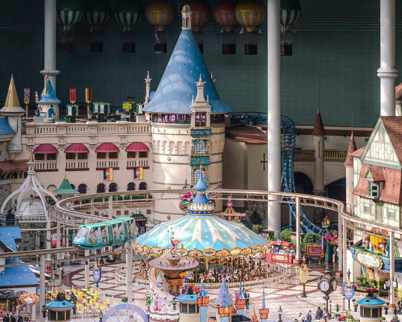 Công viên giải trí khổng lồ Lotte World 