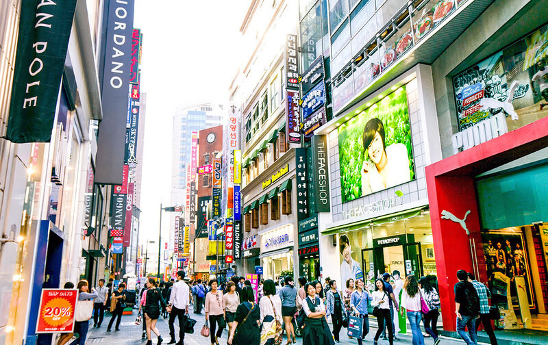 Đến Myeongdong đầy sôi động