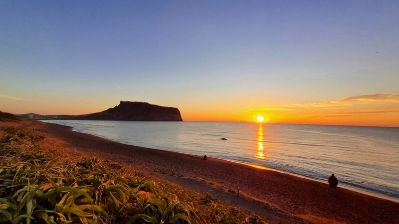 Khung cảnh vào buổi chiều tà tại đảo Jeju