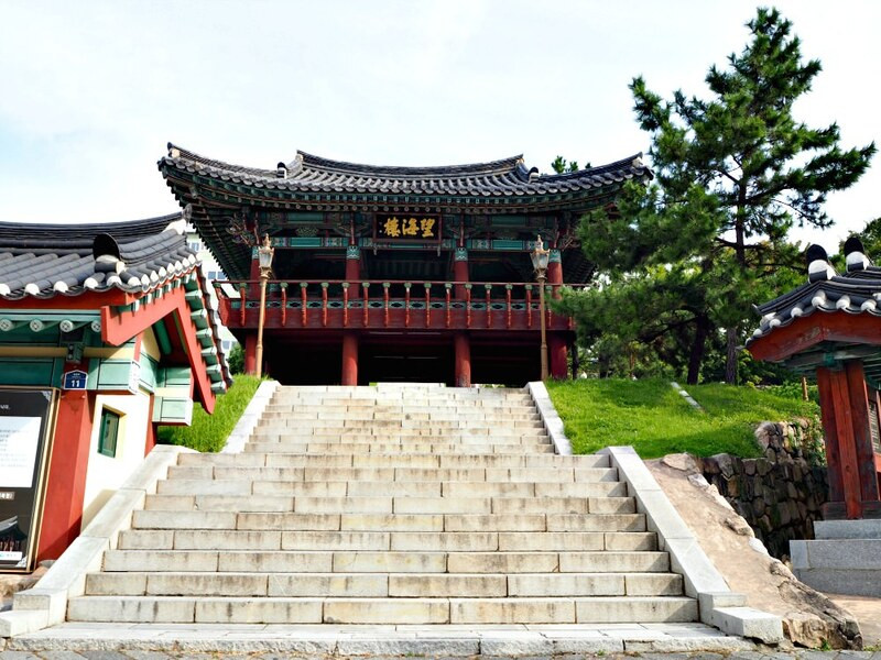 Tòa nhà Jinnamgwan