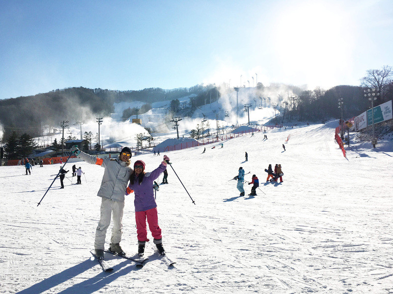 Trải nghiệm trượt tuyết mùa đông tại Gangwon-do