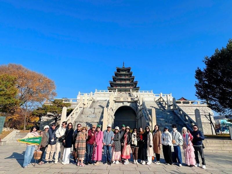 Check-in cùng đoàn khách du lịch Hàn Quốc