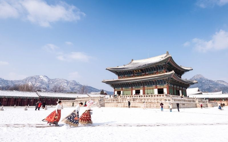 Du lịch Hàn Quốc tháng 1 bao phủ bởi lớp tuyết trắng xóa dày đặc Du lịch Hàn Quốc tháng 1 bao phủ bởi lớp tuyết trắng xóa dày đặc