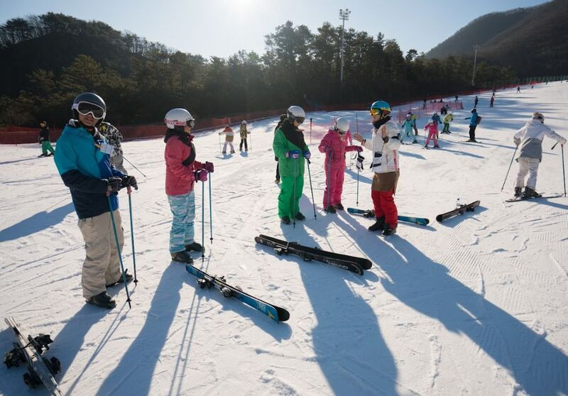 Một số trang phụ người Hàn mặc khi trượt tuyết