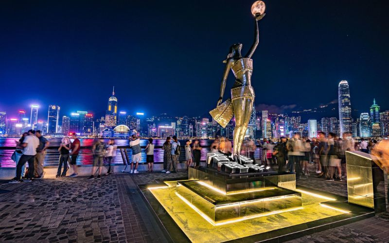 Check-in dấu ấn điện ảnh lòng Hong Kong