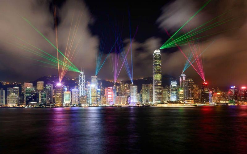 Ngắm Hong Kong rực rỡ về đêm