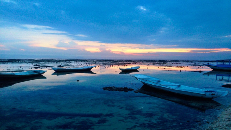 Bình minh tuyệt đẹp trên đảo Nusa Lembongan