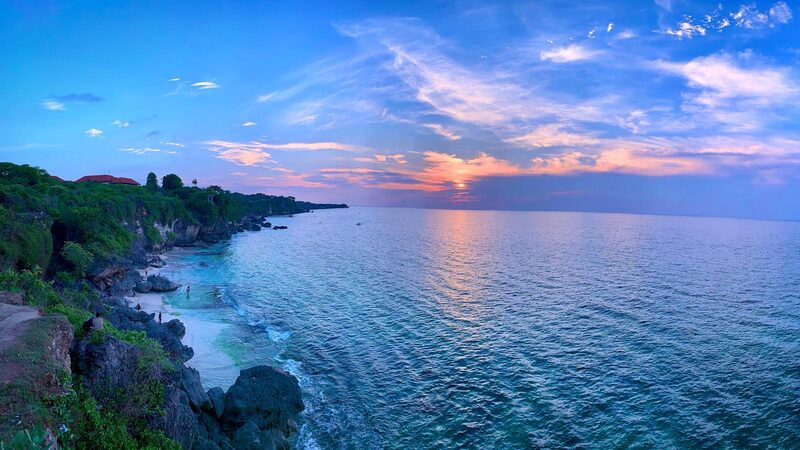 Vẻ đẹp của bãi biển Jimbaran - Bali