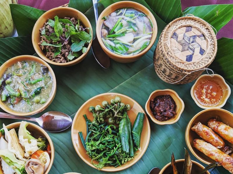 Khai vị - khai xuân tại Lào Khai vị - khai xuân tại Lào