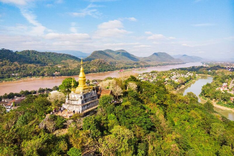 Chinh phục đỉnh núi Phousi - Lào 
