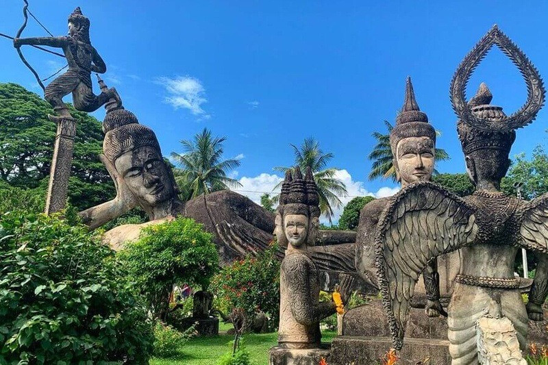 Công viên có nhiều tượng Phật kỳ bí ở Lào
