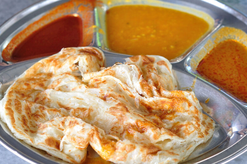 Bánh Roti Canai ăn kèm với soup cari