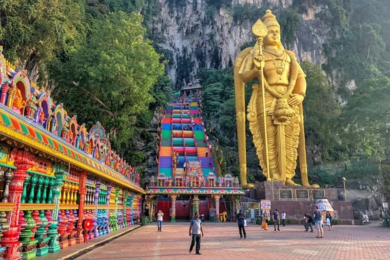Động Batu - Địa điểm du lịch linh thiêng tại Malaysia